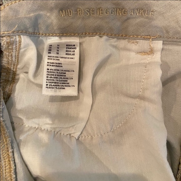 American Eagle women’s Jegging Jeans - Picture 4 of 5